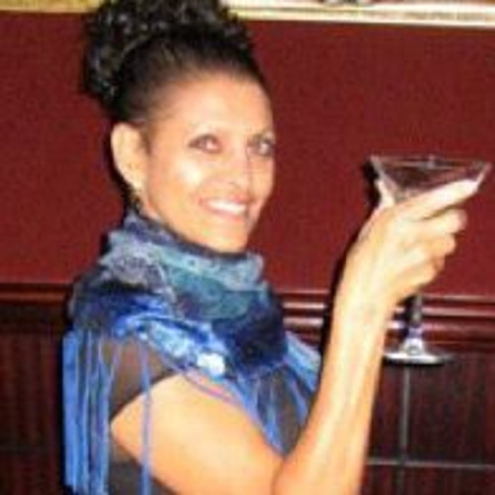 Meet your Posher, Fatima